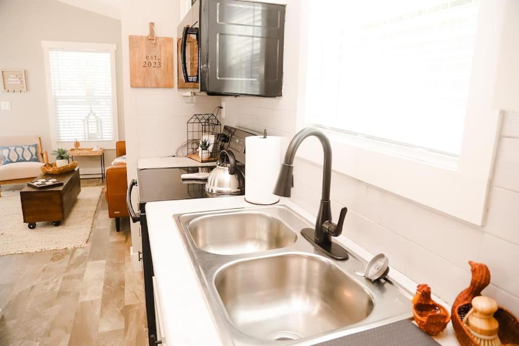 Pottsboro The Little Getaway-Sleeps 4, Firepit, Pet Friendly 빌라 외부 사진